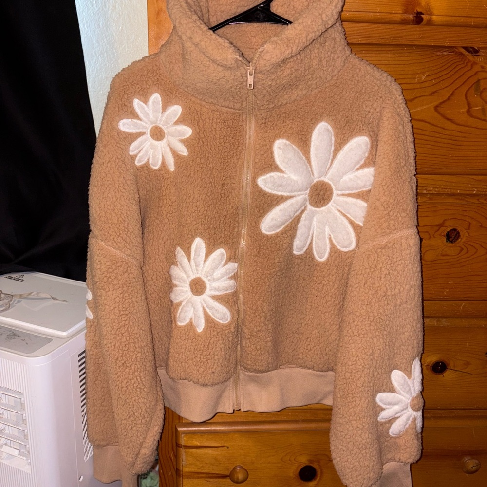 Tan Fleece Hoodie with White Daisy Design